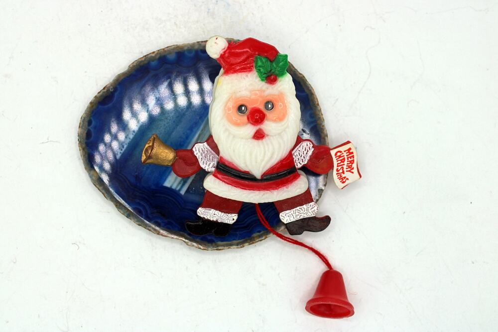 Vintage Zellers Merry Christmas Articulated Santa Claus Brooch